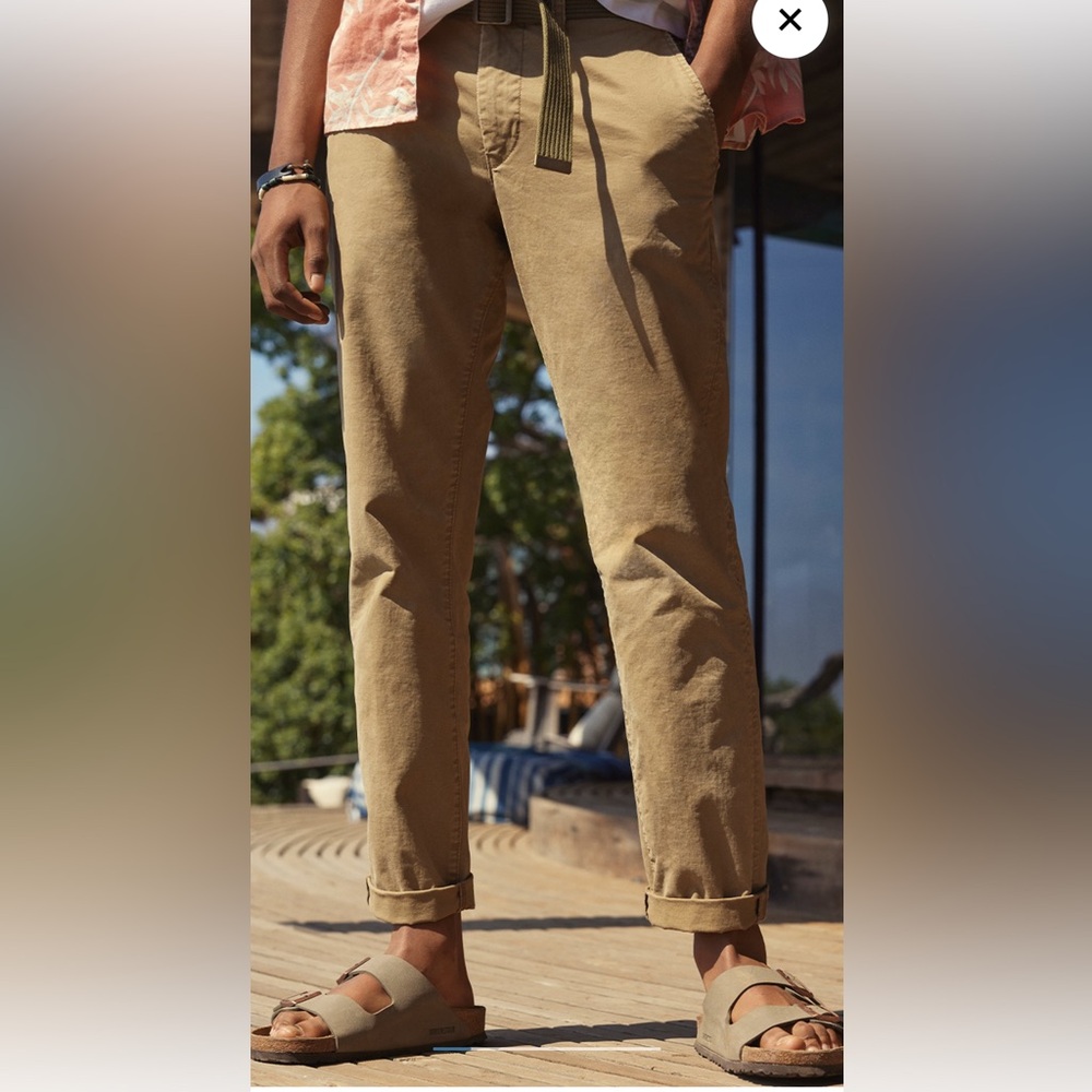 2 pr.-American Eagle Outfitters Men's khakis. Sz. 30/34